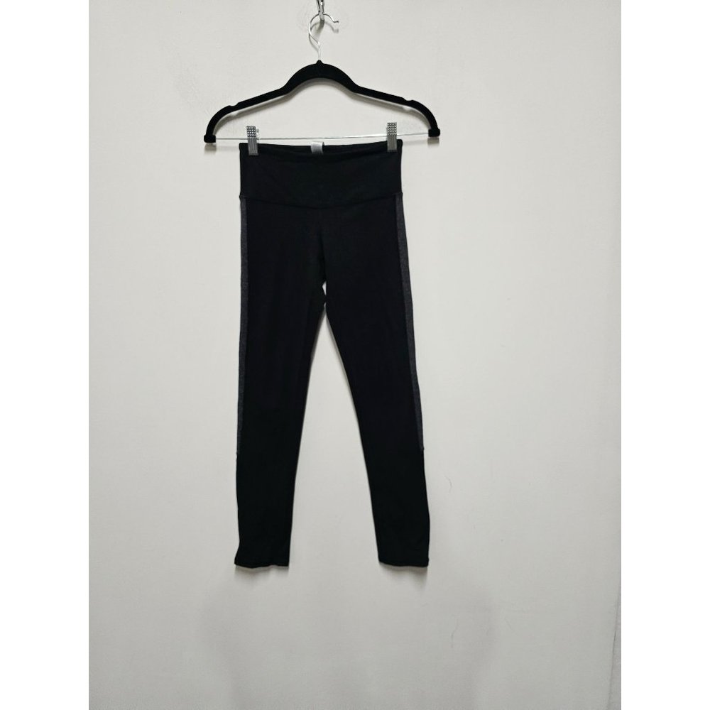 lululemon athletica Ivivva Leggings Size 10 - Sports & outdoors